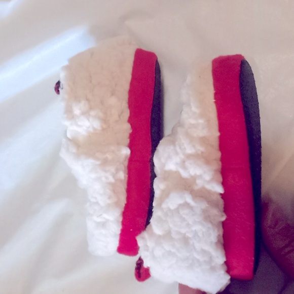 Dear foams baby slippers size 6-9 months. - Picture 5 of 9